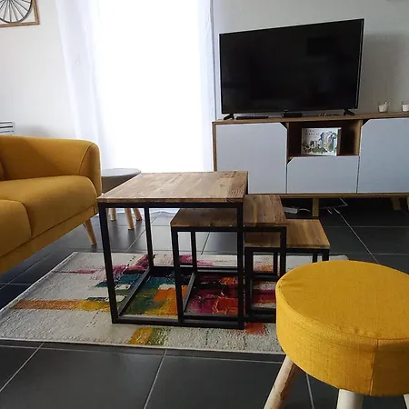 Holiday home Maison Neuve 2024, Confortable Et Decoree Avec Gout, Proche Et Foret, Wifi Gratuit - Fr-1-323-531 *