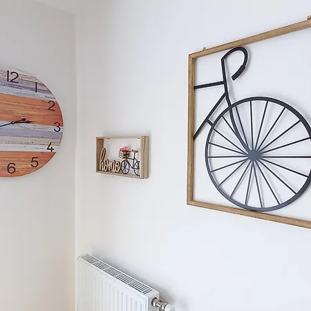 Hébergement de vacances Maison Neuve 2024, Confortable Et Décorée Avec Goût, Proche Et Forêt, Wifi Gratuit - Fr-1-323-531